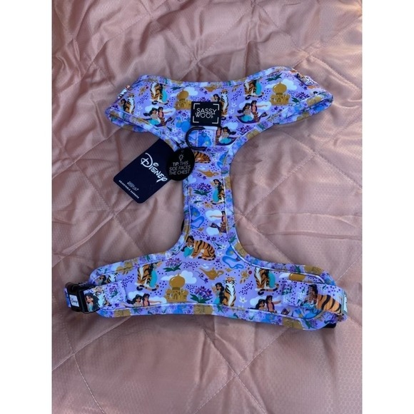 Disney Sassy Woof Jasmine Aladdin Adjustable Dog Harness Size L - Picture 2 of 4